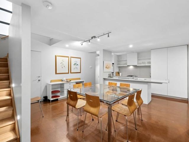 Luxury Lakeside Living in the Heart of Daylesford