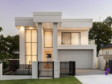 Luxury landmark residence, custom designed for flawless in/outdoor entertaining