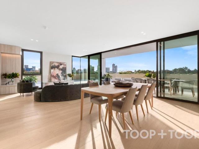 LUXURY + LEGACY | A Bold New East Terrace Benchmark, Framed by the City Skyline