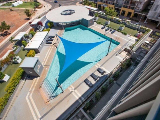 LUXURY LIVING AT PELAGO EAST