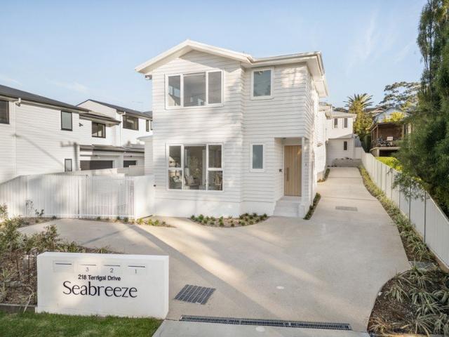Luxury living at the new Seabreeze Terrigal