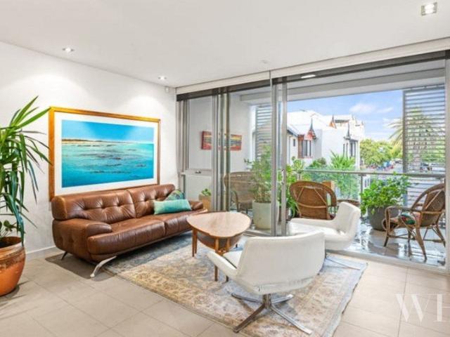 Luxury Living Between the River and the Sea