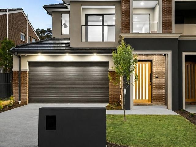 LUXURY LIVING IN A PRIME LOCATION