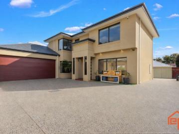 Luxury Living in a Prime Riverside Location