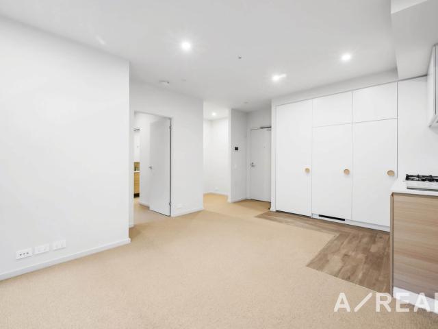 Luxury Living in Caulfield Village – Style, Comfort & Exceptional Amenities