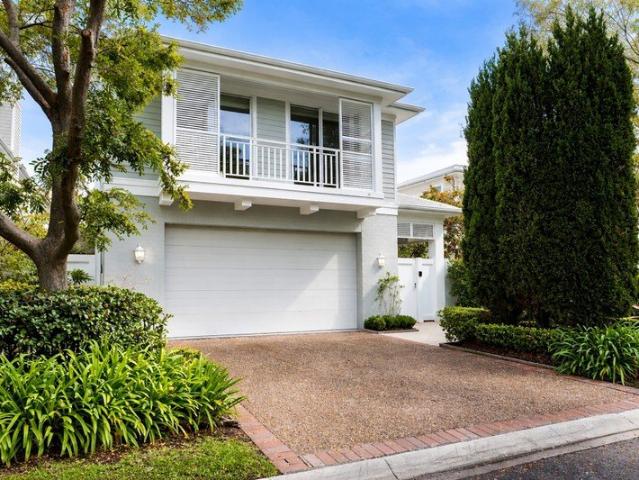 Luxury Living in Exclusive Cape Cabarita Estate