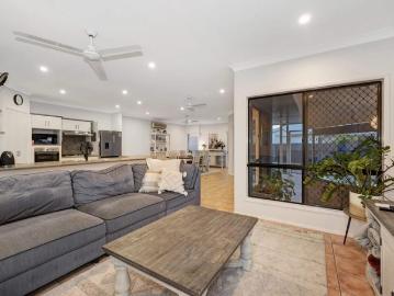 Luxury Living in Large Family Home