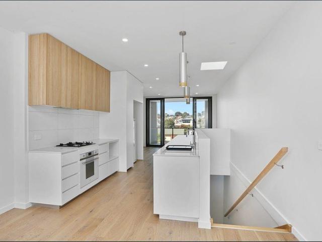 Luxury Living In Prime Location