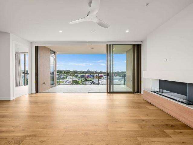 Luxury Living in the Brand New Ombré Robina