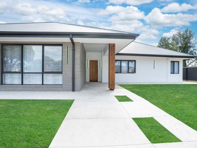 LUXURY LIVING IN THE HEART OF WODONGA!