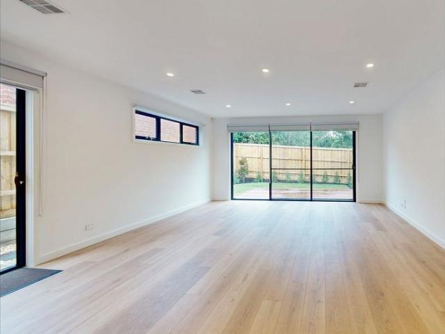 Luxury Living in the Heart of Bentleigh