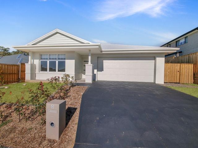 Luxury Living in the Heart of Chisholm