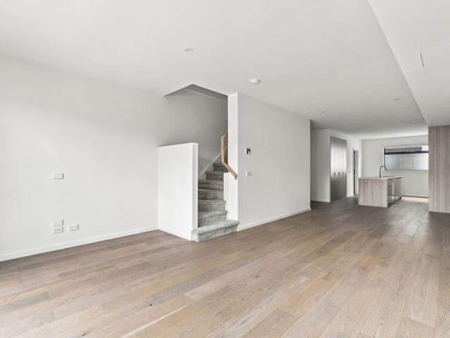 Luxury Living in the Heart of Strathmore!
