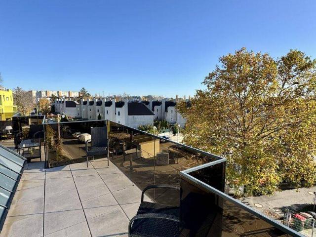 Luxury Living! Penthouse mit knapp 30qm Dachterrasse! Skyline und Kahlenberg Blick! Garage verfügbar!