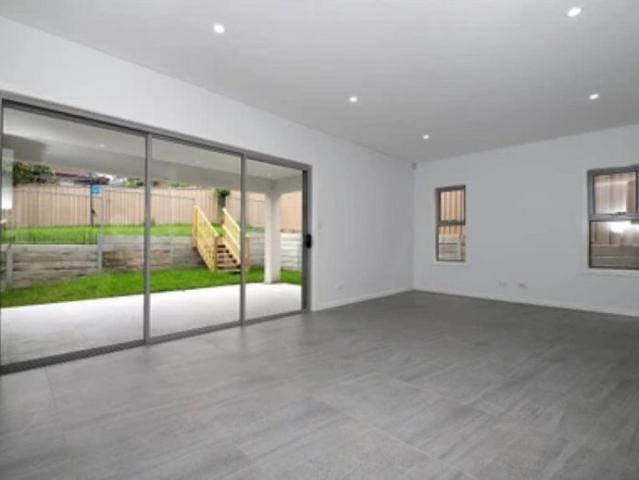 Luxury Living, Spacious Comfort & Modern Convenience Your Perfect Duplex Awaits!