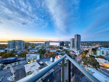 Luxury Living, Spectacular Views