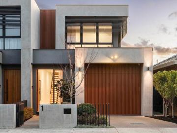 Luxury living with a flexible family emphasis