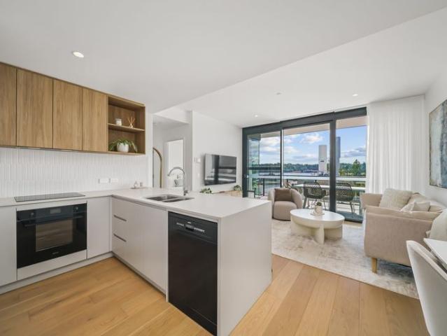 Luxury Living with Spectacular Views at One Richardson Apartment 504