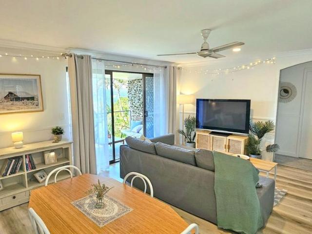 Luxury Living with Spectacular Views Renovated 2 Bedroom Rental!