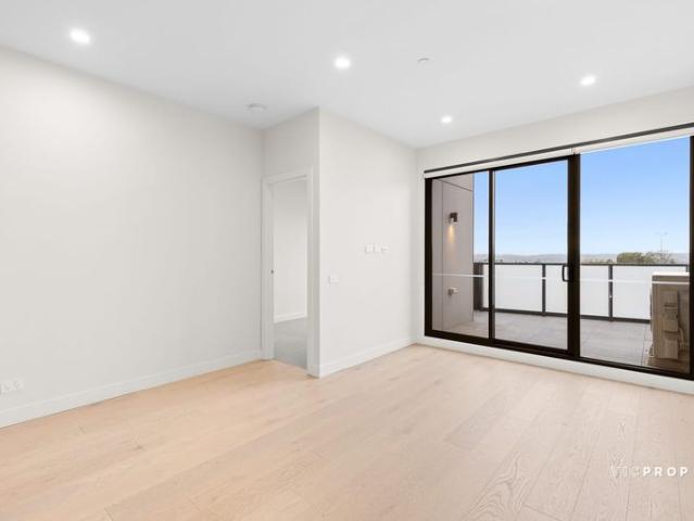 Luxury Living with Sweeping Views in the Heart of Doncaster East