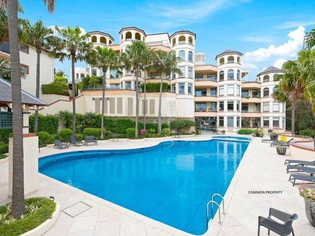 Luxury living with resort style facilities PLEASE CONTACT AGENT TO MAKE A PRIVATE INSPECTION TIME