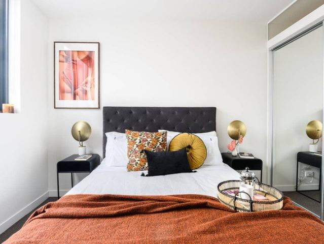 Luxury Living 2BEDAPARTMENT FURNISHED FREE PARKING