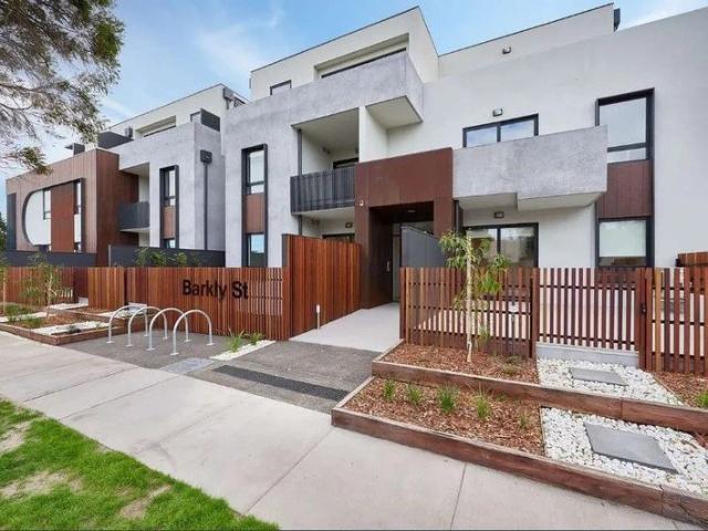Luxury livng in the heart of Mordialloc