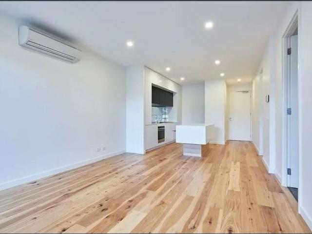 Luxury livng in the heart of Mordialloc