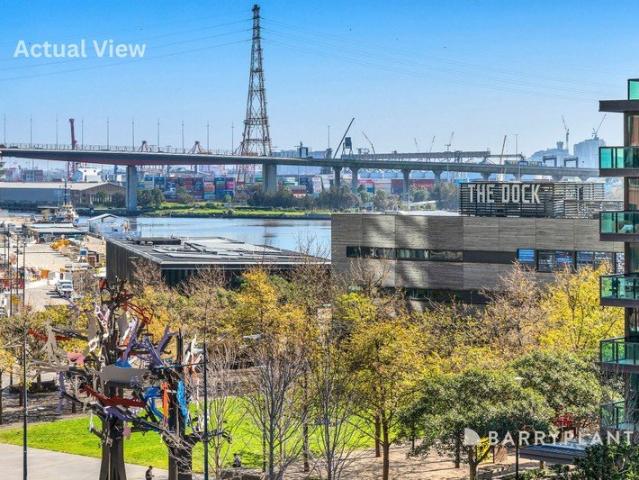 Luxury, Lifestyle & Convenience in the Heart of Docklands Inc 8.3% return approx!