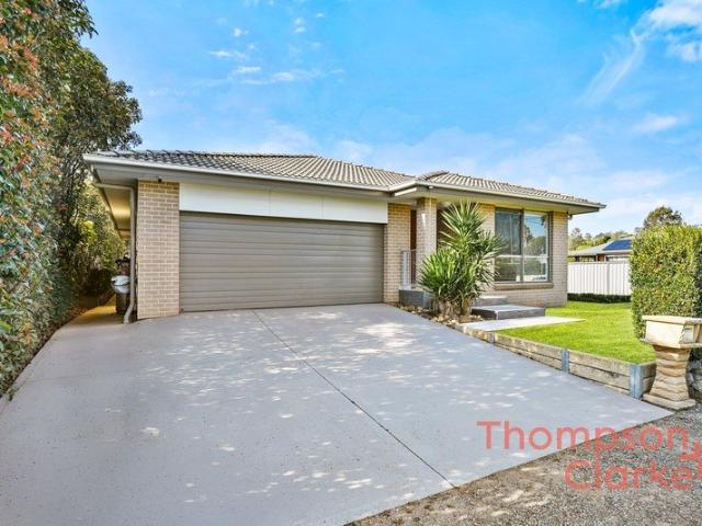 Luxury, Lifestyle & Exceptional Versatility!