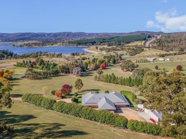 Luxury Lifestyle Living with Spectacular Lake Wallace Views