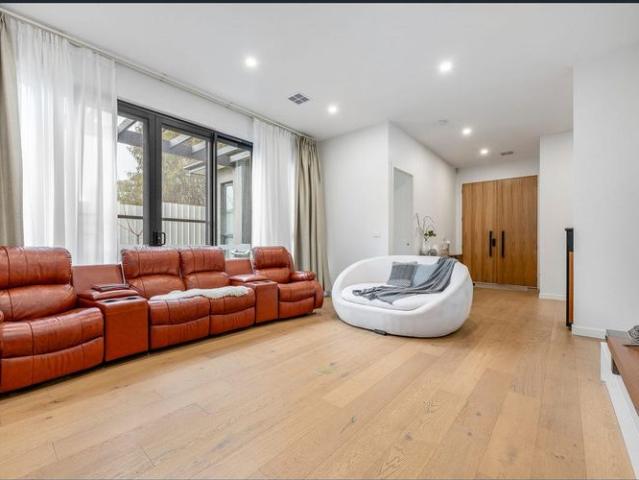 Luxury Lifestyle Living in Glen Waverley