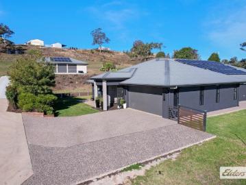 Luxury Lifestyle Living on 1.35ha with Panoramic Views & Premium Infrastructure