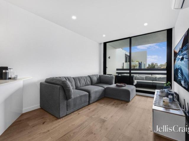 Luxury lifestyle with Ranges views