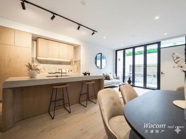 Luxury Lift Living 4 Bed, 3 Bath, 2 Car downsizer
