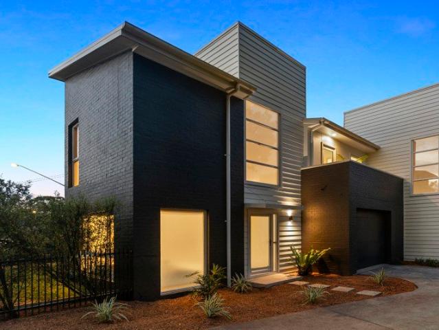 Luxury, Light & Lifestyle in an Architecturally Designed Townhouse