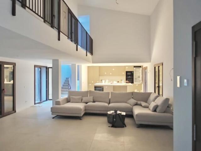 Luxury modern home with 4 bedrooms close to Algaida