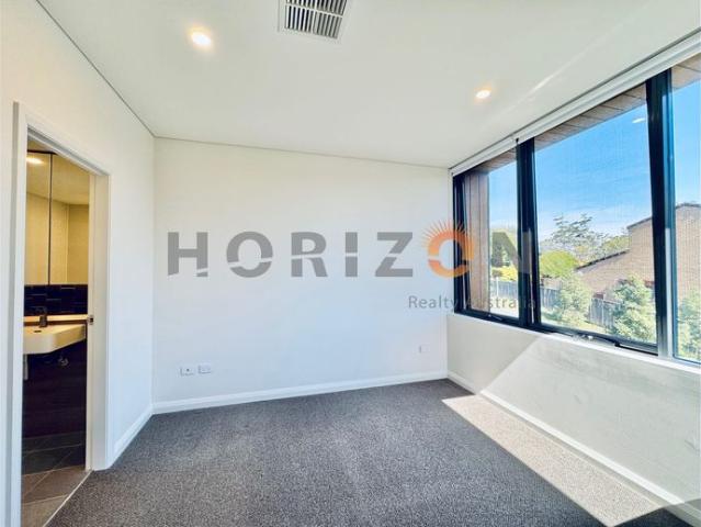 Luxury Modern 3 Bedroom Townhouse