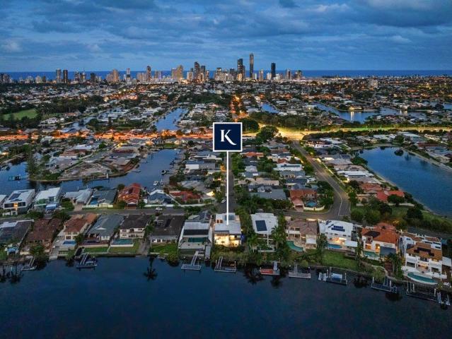 Luxury Main River Entertainer with Skyline Views Unfurnished