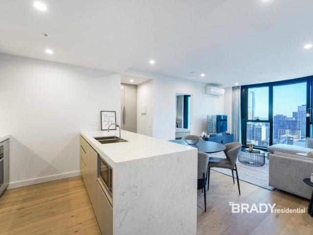 LUXURY MEETS CHIC LIVING FULLY FURNISHED APARTMENT AT 380 MELBOURNE!