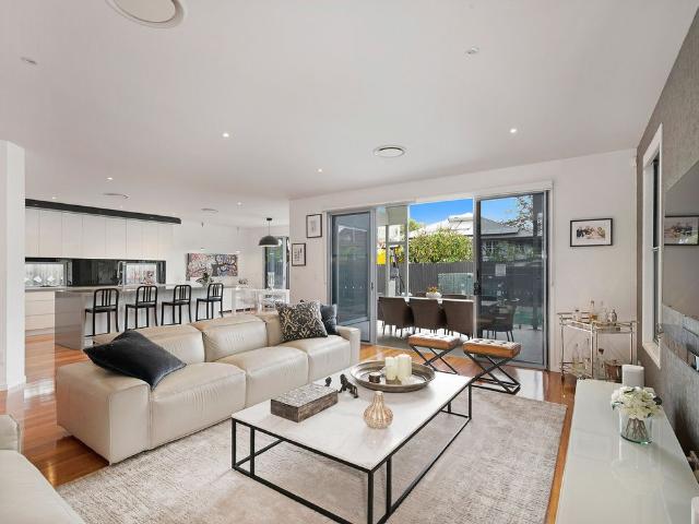 Executive Family Home in Graceville