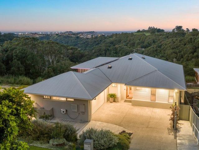 Luxury Scenic Ridge Living with Dual Living, Pool & Panoramic Views