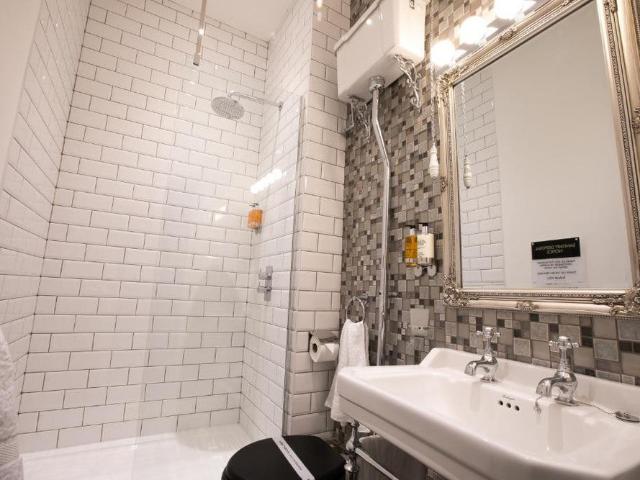 Luxury self contained apartment Has a Place