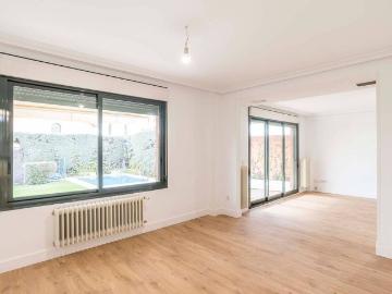 Luxury Semidetached House for rent in Madrid, Spain