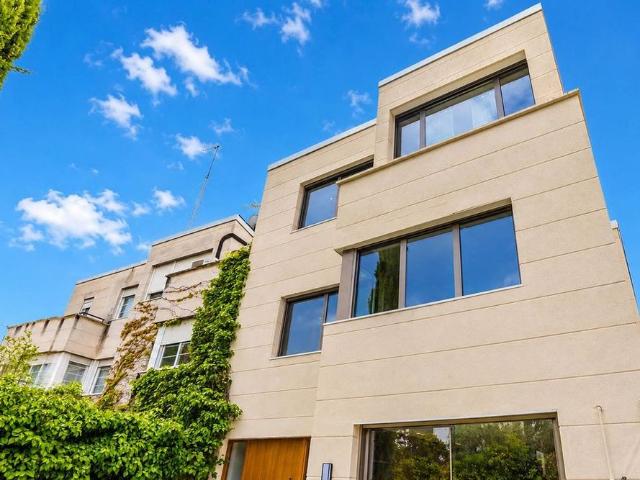 6 bedroom luxury Semidetached House for rent in Madrid, Spain