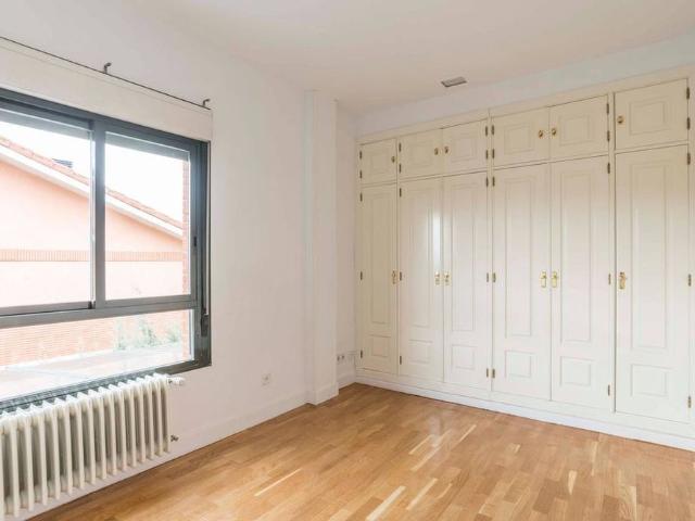 Luxury Semidetached House for rent in Madrid, Autonomous Region of Madrid