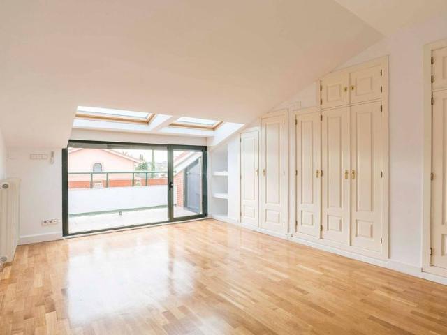 4 bedroom luxury Semidetached House for rent in Madrid, Autonomous Region of Madrid