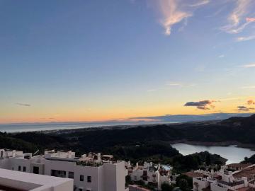 Luxury Semidetached House for rent in Istán, Andalusia