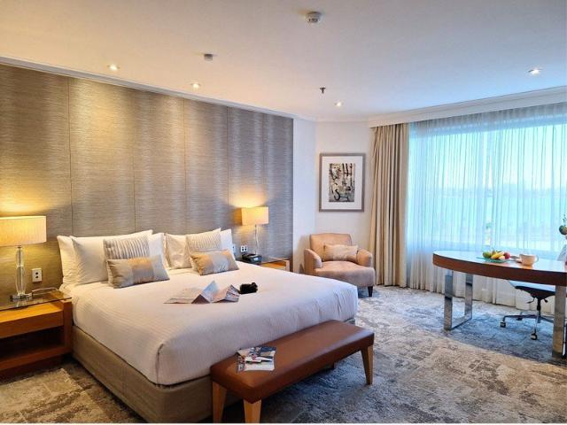 Luxury Serviced Apartments Perth CBD | Fully Furnished with City Views Standard King | From $1,350/week