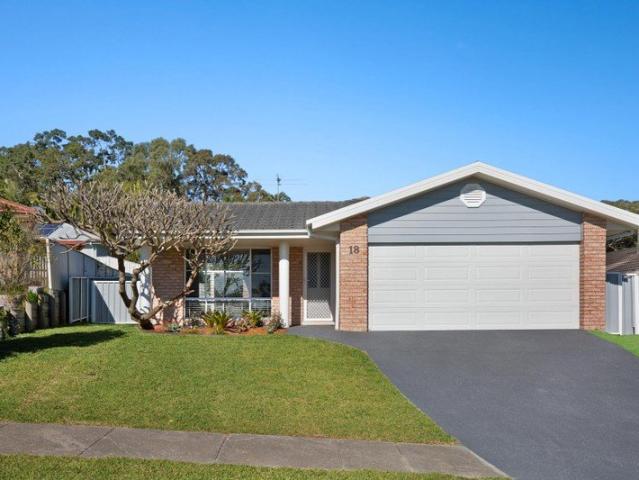 LUXURY SINGLE LEVEL LIVING